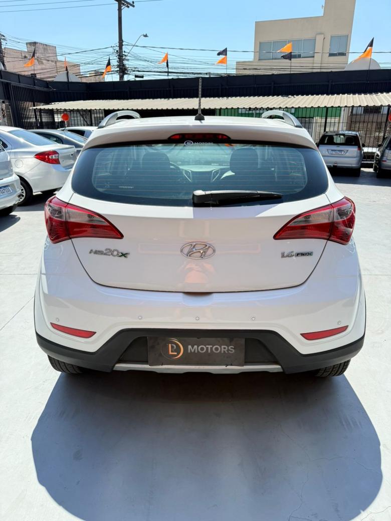 Hyundai - HB20X 1.6 STYLE 