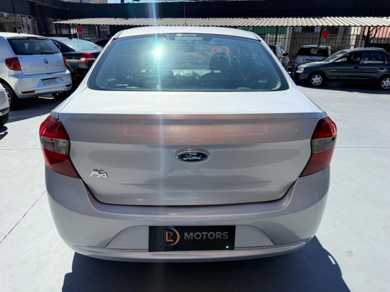 Ford - KA SEDAN 1.0