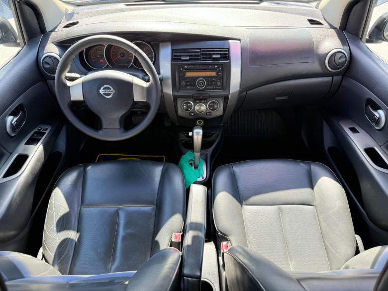 Nissan - LIVINA SL 1.8 AT