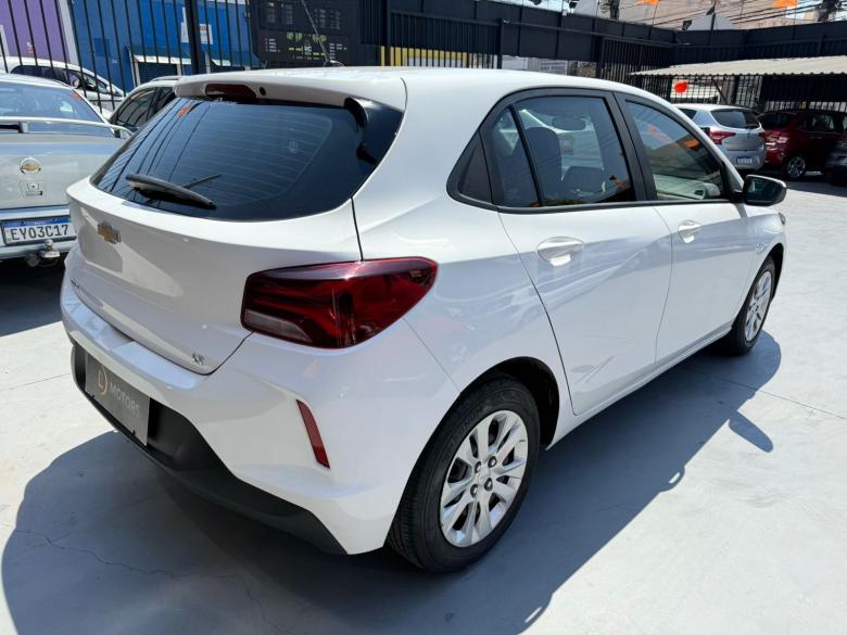 GM - Chevrolet - ONIX 1.0 LT MT