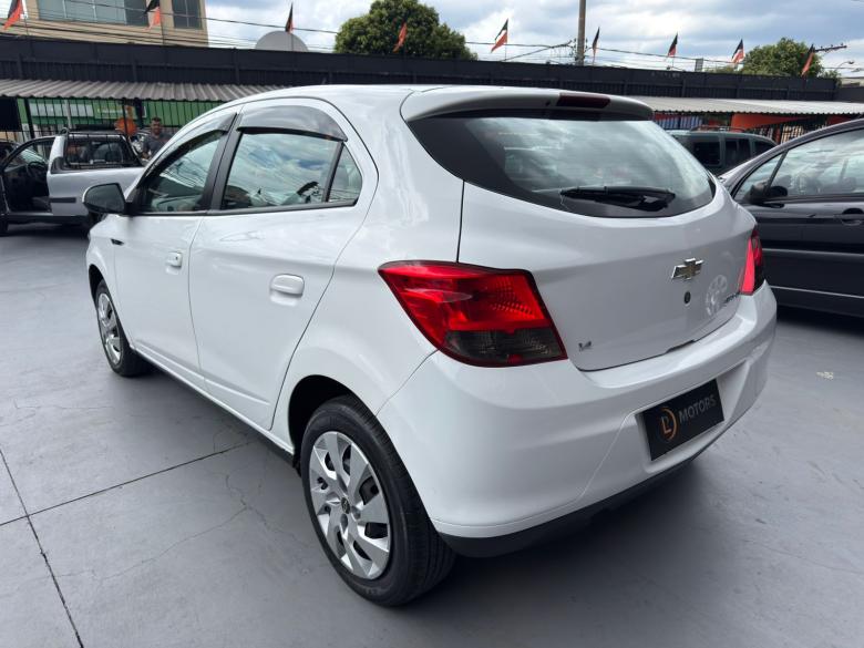 GM - Chevrolet - ONIX 1.4 LT 