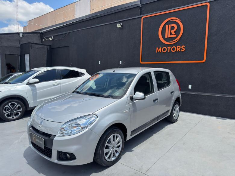 Renault - SANDERO EXP 1.6