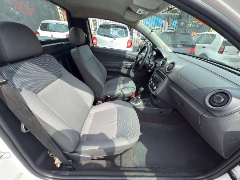 VW - VOLKSWAGEN - SAVEIRO 1.6 CS