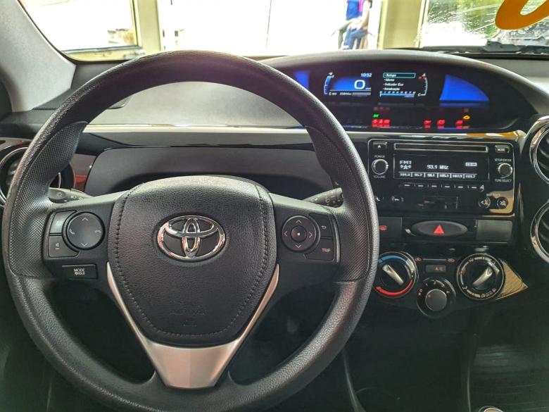 Toyota - ETIOS XS 1.5