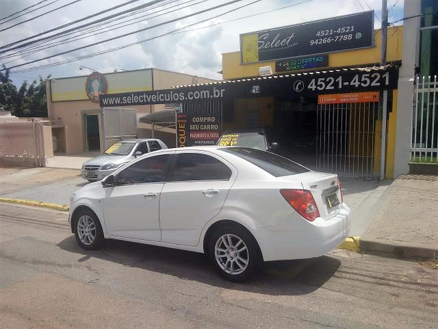 GM - Chevrolet - SONIC SEDAN LTZ AUTO 