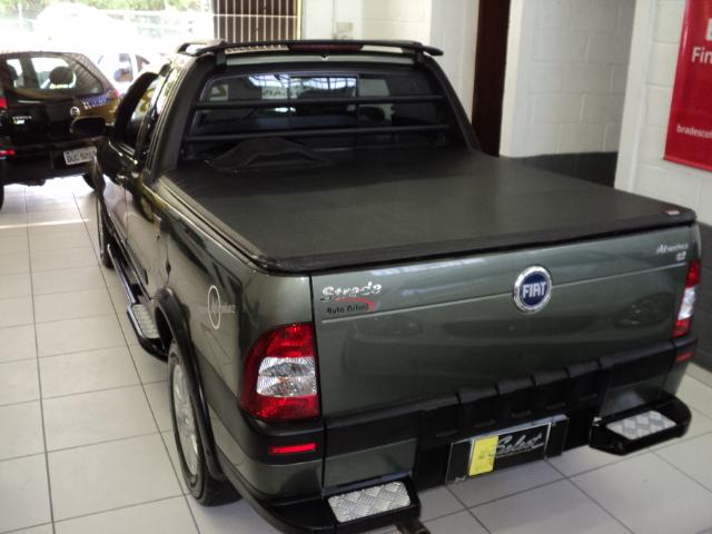 Fiat - Strada Adventure 1.8 Flex