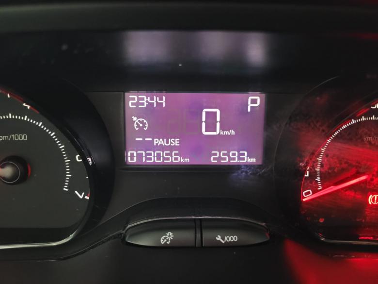 Peugeot - 2008 ALLURE PACK 1.6