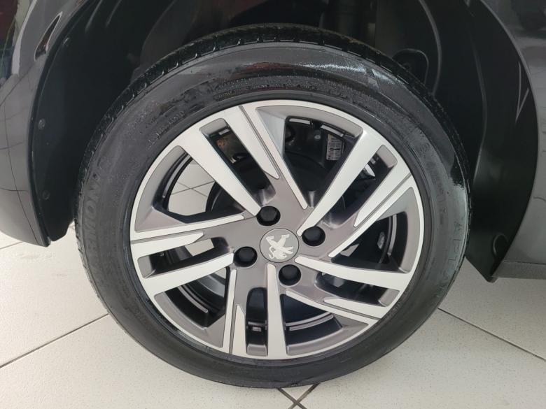 Peugeot - 208 ALLURE 1.6