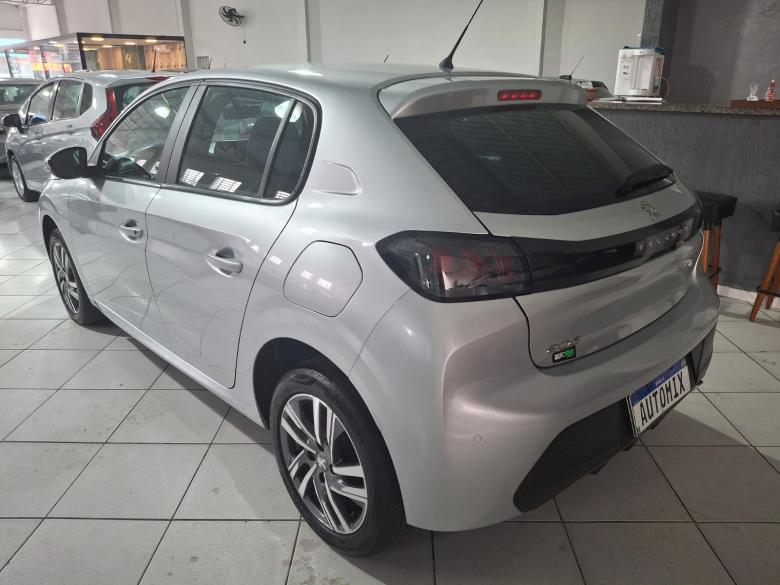 Peugeot - 208 ALLURE 1.6