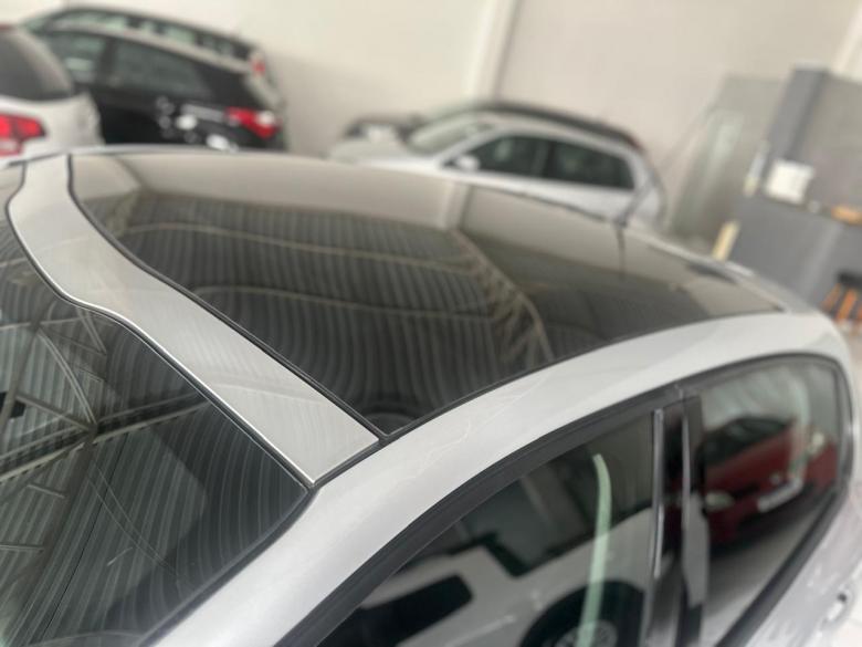 Peugeot - 208 GRIFFE AT6