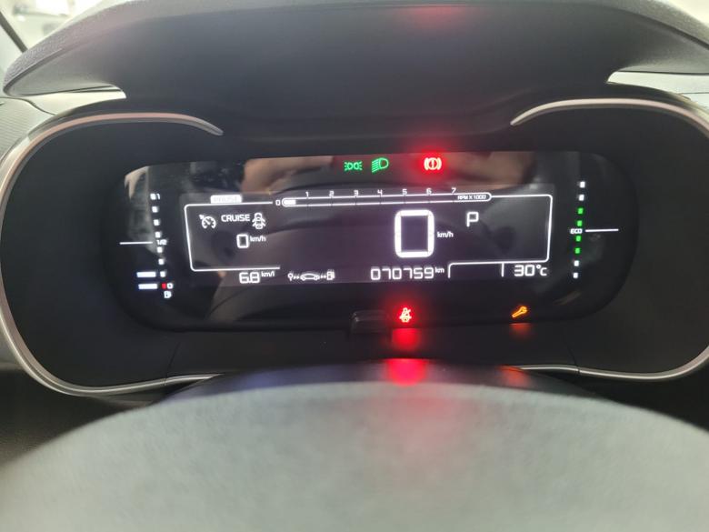 CitroËn - C4 CACTUS SHIINE 1.6 TURBO