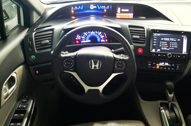 Honda - CIVIC LXR