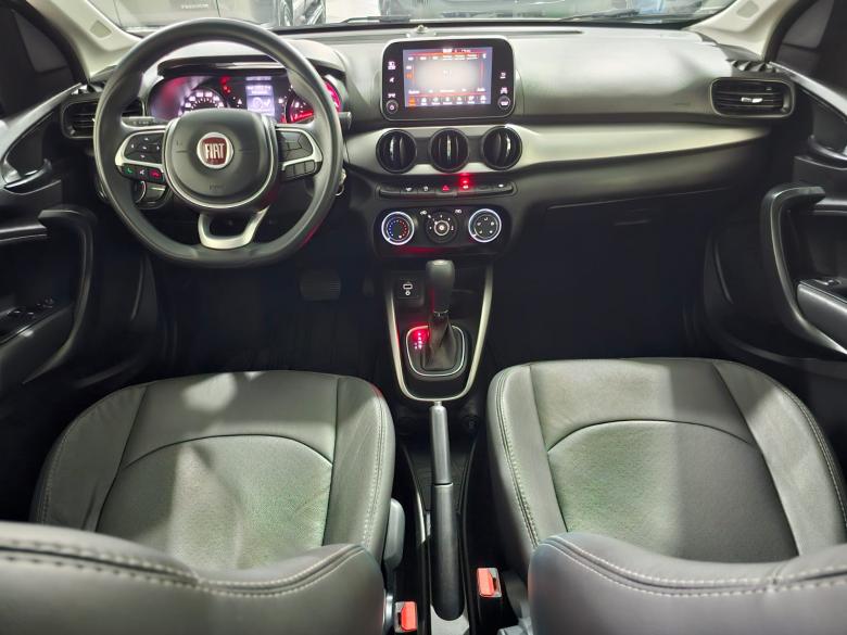 Fiat - CRONOS DRIVE 1.8 AT