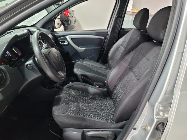 Renault - DUSTER EXPRESSION 1.6 AT