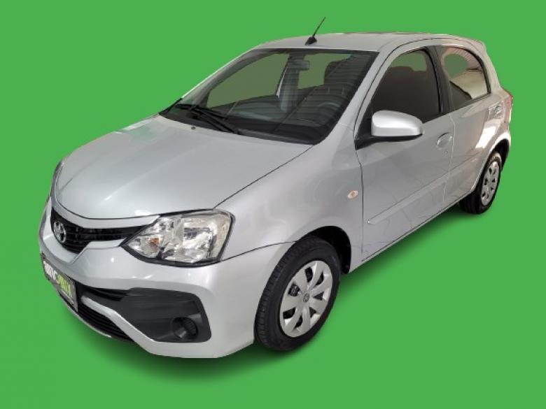 Toyota - ETIOS HATCH XS 1.5 AT