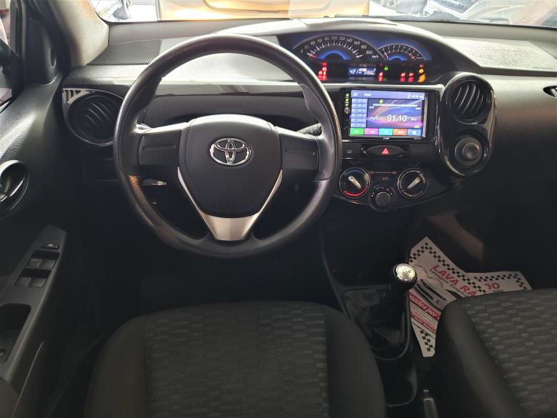 Toyota - ETIOS X HB
