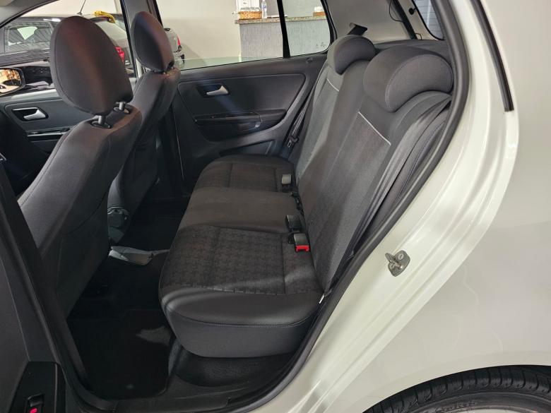 VW - VolksWagen - FOX COMFORTLINE 1.6