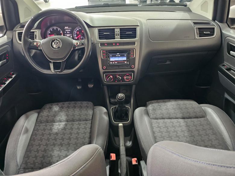 VW - VolksWagen - FOX COMFORTLINE 1.6