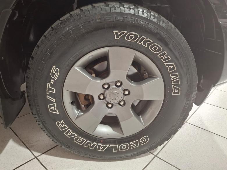 Nissan - FRONTIER LE ATTACK 2.5 CD 4X4
