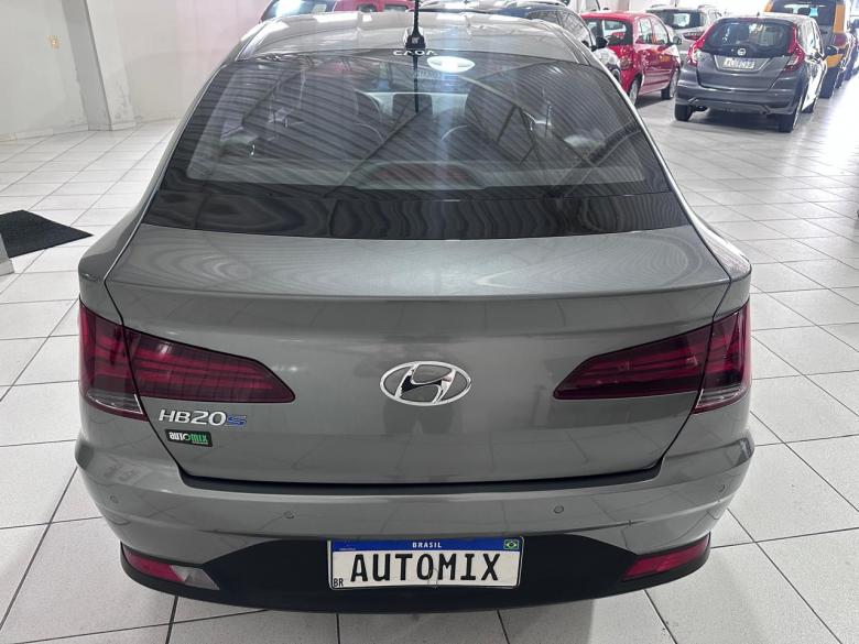 Hyundai - HB20 S 1.O EVOLUTION