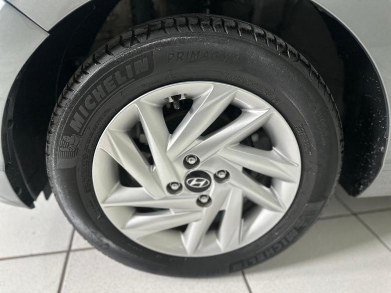 Hyundai - HB20 S 1.O EVOLUTION