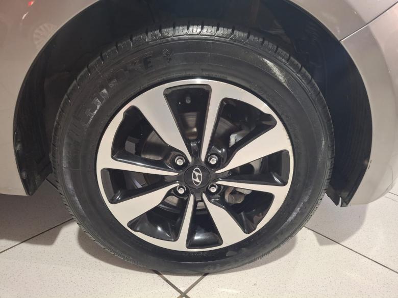 Hyundai - HB20 SEDAN COMFORT OCEAN 1.6 