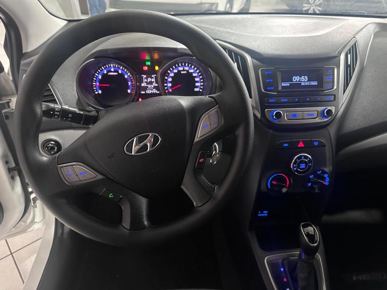 Hyundai - HB20S 1.6 CONF. STYLE AUT.