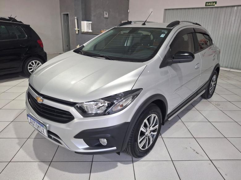 GM - Chevrolet - ONIX ACTIV 1.4 AT