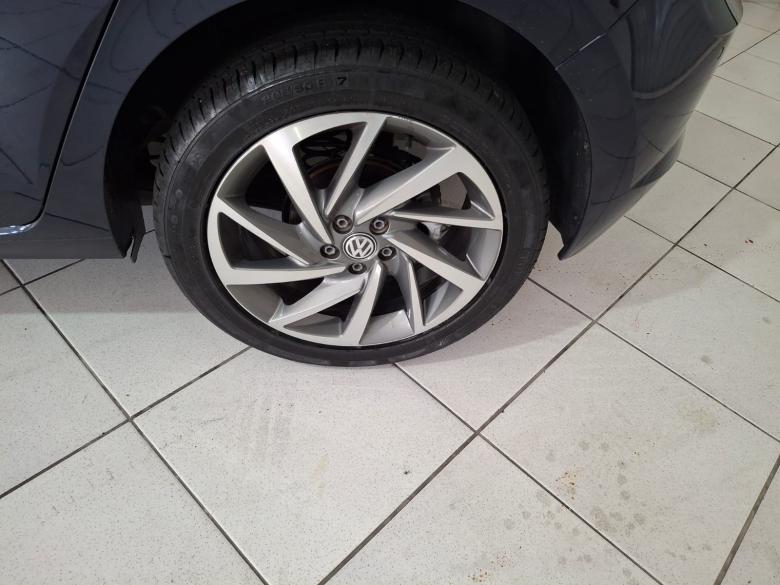 VW - VolksWagen - POLO HIGHLINE 1.0 TSI