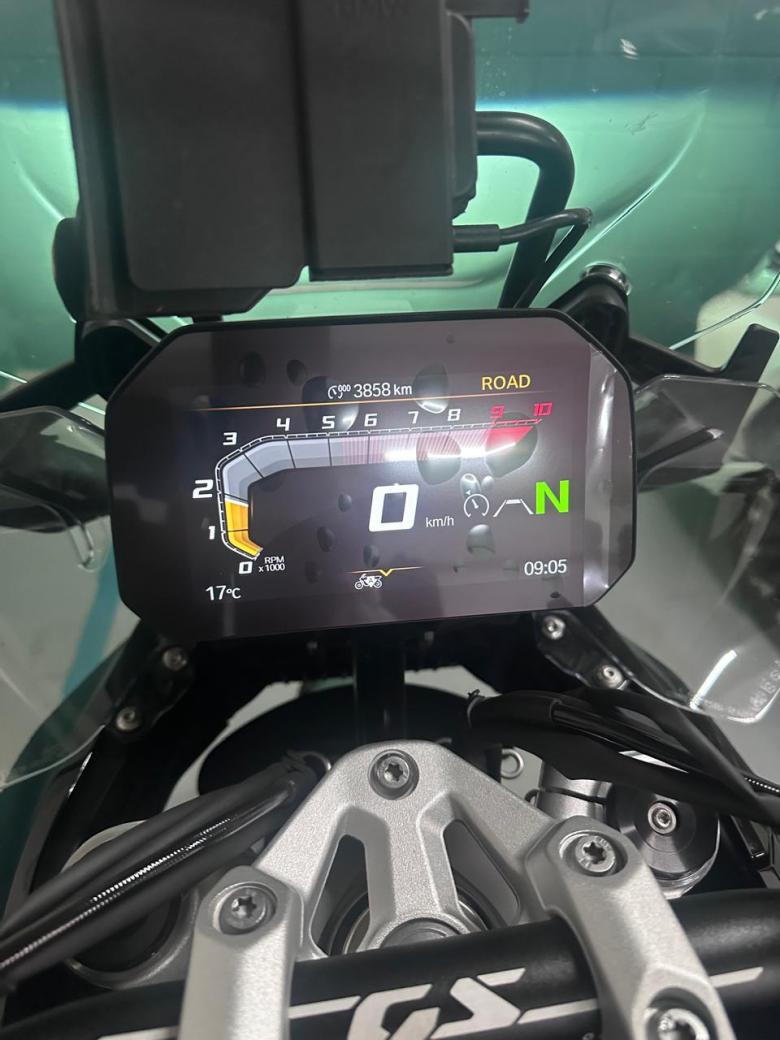 BMW - R1300 GS TRIPLE BLACK