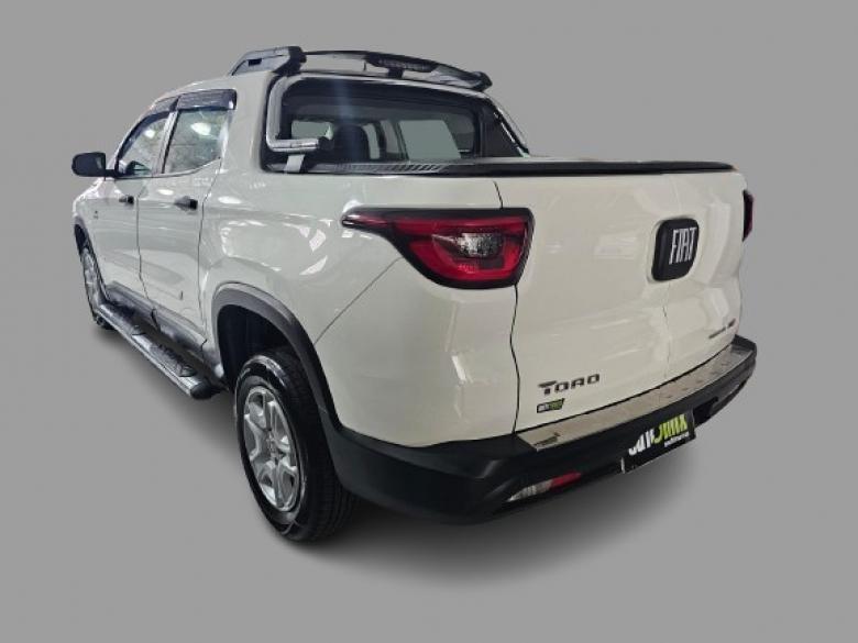 Fiat - TORO FREEDOM 2.4 AT9