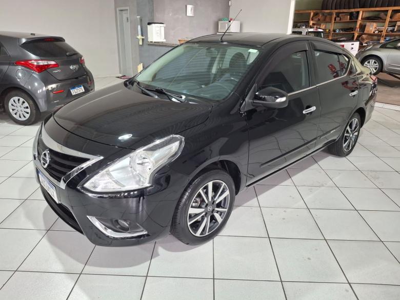 Nissan - VERSA 1.6 SL CVT AUTOMATICO
