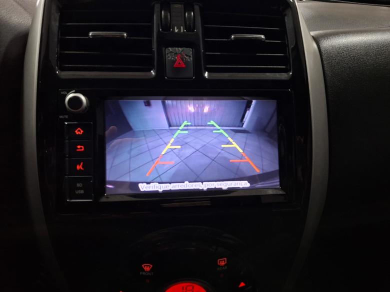 Nissan - VERSA 1.6 SL CVT AUTOMATICO