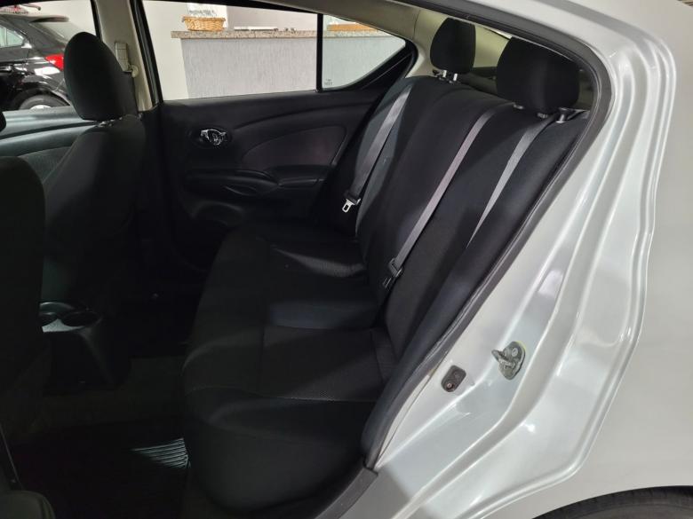 Nissan - VERSA SL 1.6