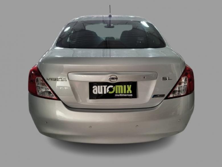 Nissan - VERSA SL 1.6