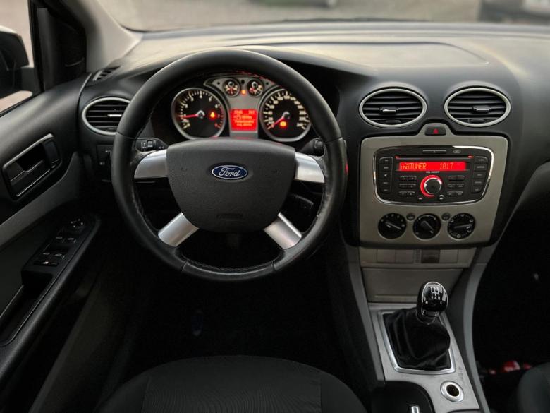 Ford - FOCUS 1.6 HATCH