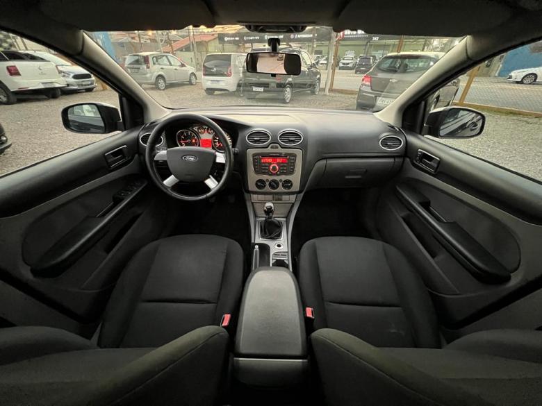 Ford - FOCUS 1.6 HATCH