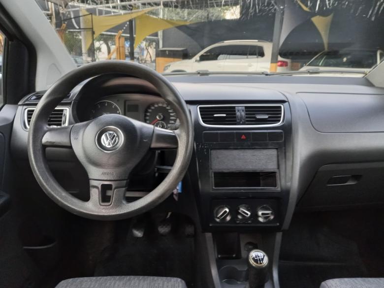 VW - VolksWagen - FOX 1.6 TREND 4 PORTAS FLEX
