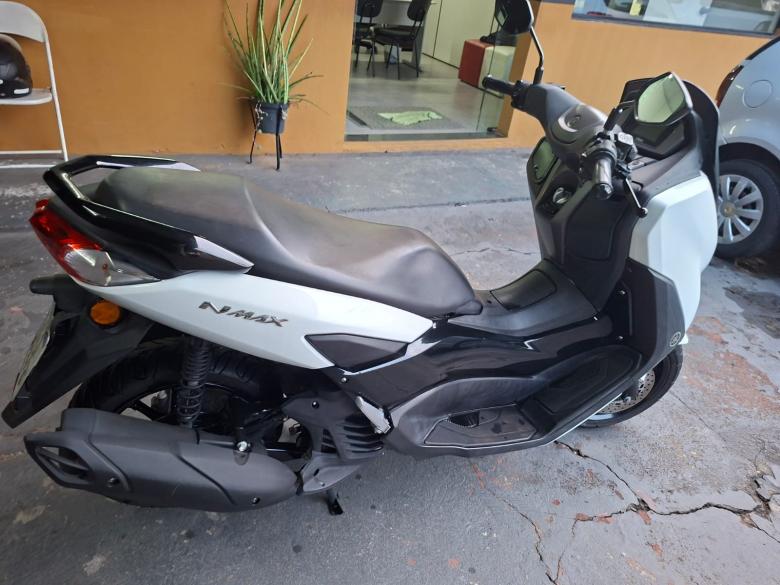YAMAHA - NMAXX 160CCggj-3a78